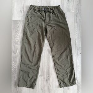 Patagonia Hiking Pant size 6 Olive Green